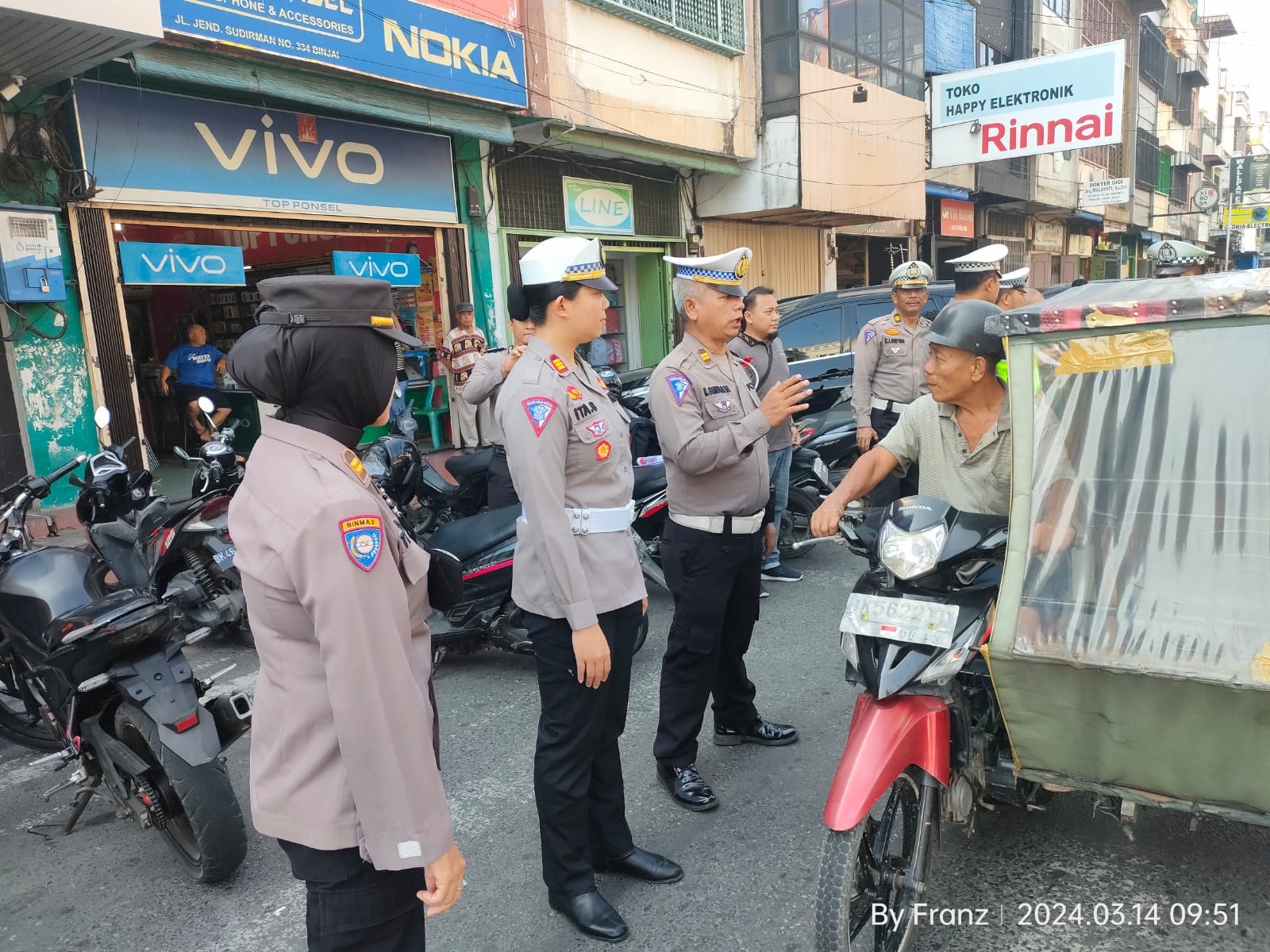 Polres Binjai Berikan Imbauan Kepada Supir Dan Pengguna Jalan Raya