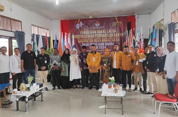 Hari Kesepuluh, Baru Hanura Daftarkan Bacaleg Ke KIP Abdya