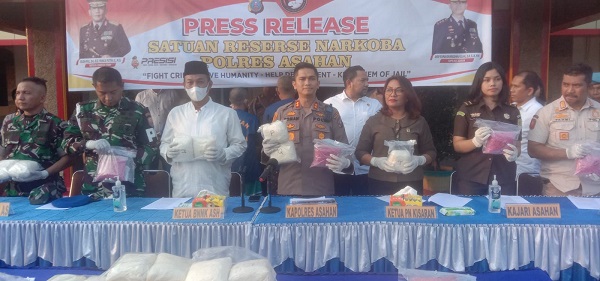 20 Kg SS Dan 40 Ribu Butir Ekstasi Gagal Edar, 4 Orang Dibekuk, 2 Diancam Mati 
