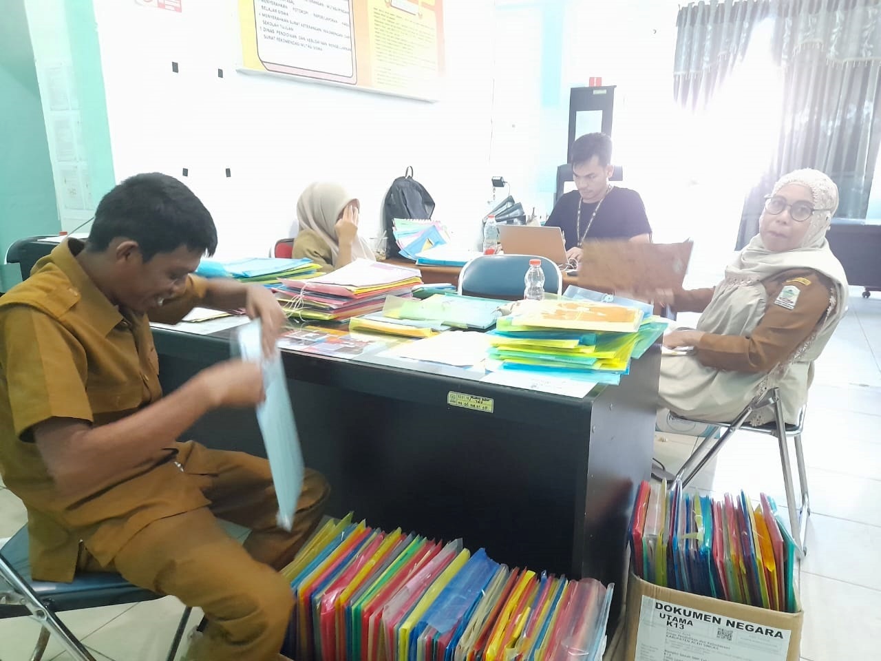 Disdikbud Aceh Singkil Verifikasi 281 Berkas Pendaftar Beasiswa Afirmasi