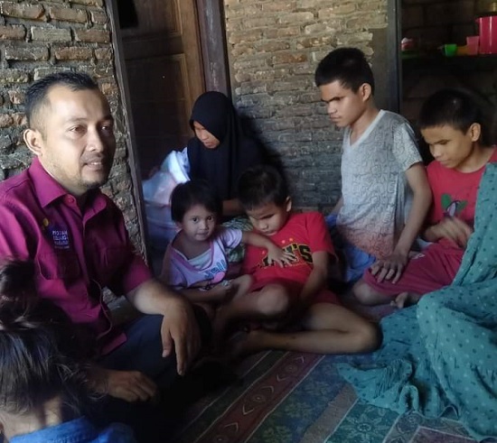 Anak Pidolidolok Sekeluarga Buta Total, Mohon Bantuan