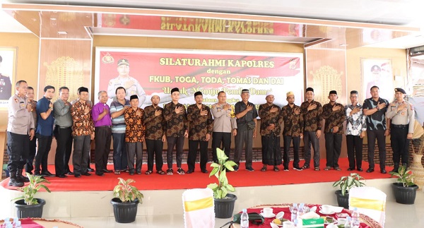 Kapolres Simeulue Jalin Silaturahmi Dengan Ulama Dan Tomas