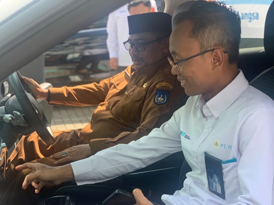 Said Mahdum Tes Drive Mobil Listrik Dan Lauching SPKLU