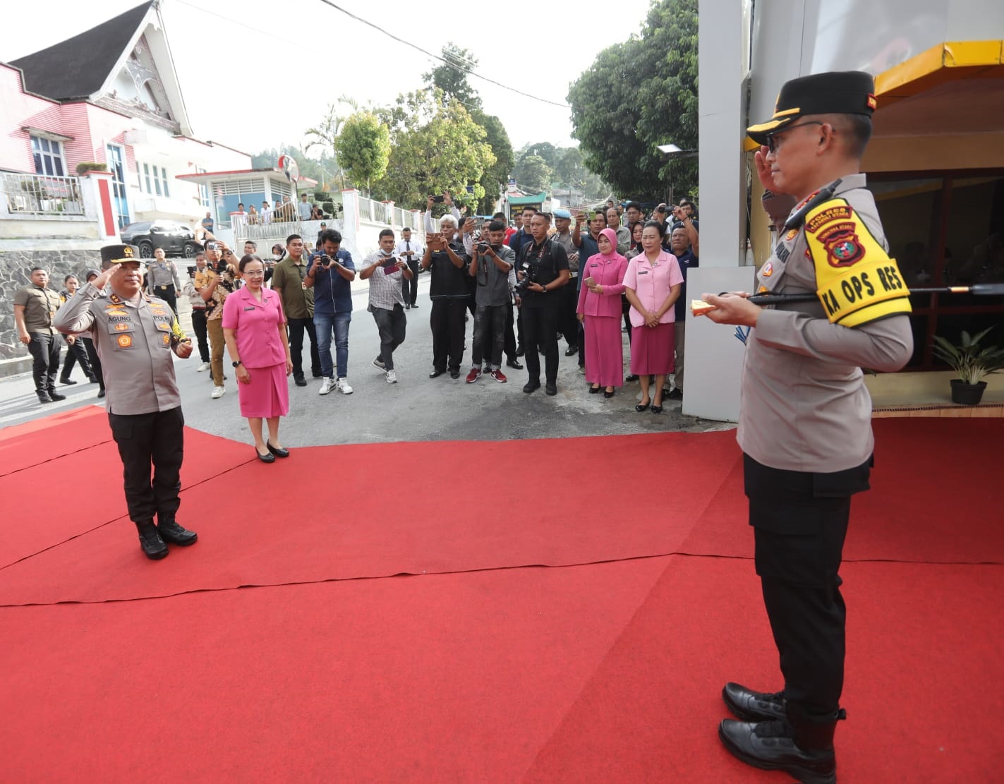 Kunker Ke Mapolres Taput, Kapoldasu Harap Polisi Jadi Pelopor Kebaikan