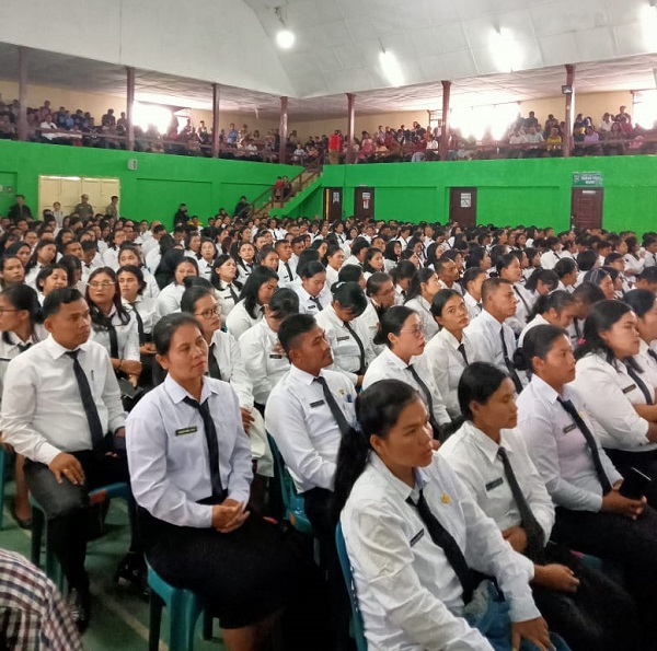 Bupati Dairi Serahkan 514 SK Guru P3K