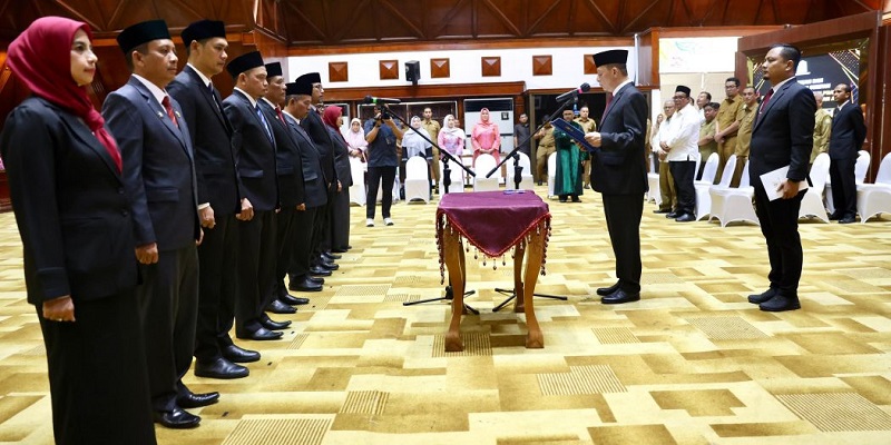 Pj Gubernur Aceh Lantik Sembilan Pejabat Eselon II 
