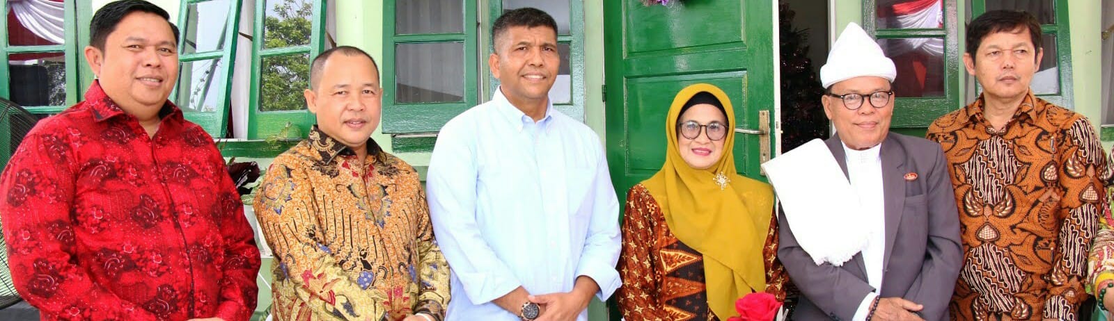 Wali Kota Hadiri Open House Hari Natal Danrem 022/PT
