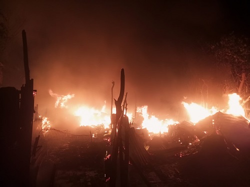 Bakar Sampah, Rumah Lansia Ludes Terbakar