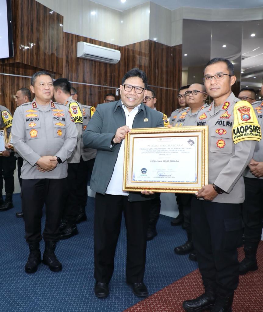 Polres Sibolga Terima Penghargaan Zona Hijau Kategori A Ombudsman RI