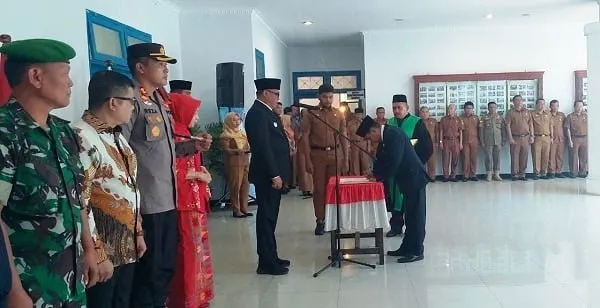 Bupati Lantik Alamulhaq Daulay Pj Sekda Madina