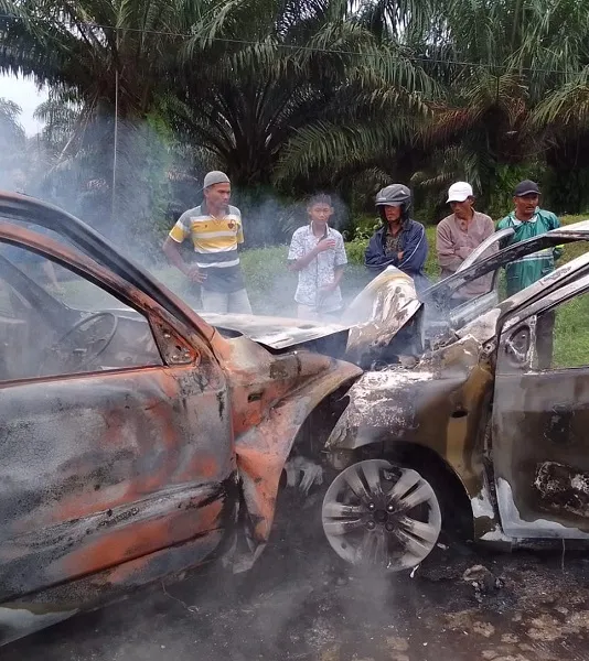 Vios Dan Terios Terbakar