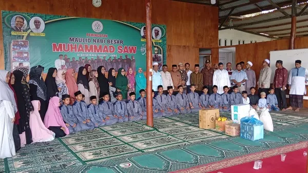 Alumni SPGN Angkatan 79 Banda Aceh Salurkan Bantuan
