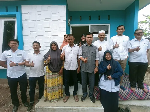 Ketua DPRK Tinjau Pembangunan Rumah Fakir Miskin Oleh Baitul Mal Kota