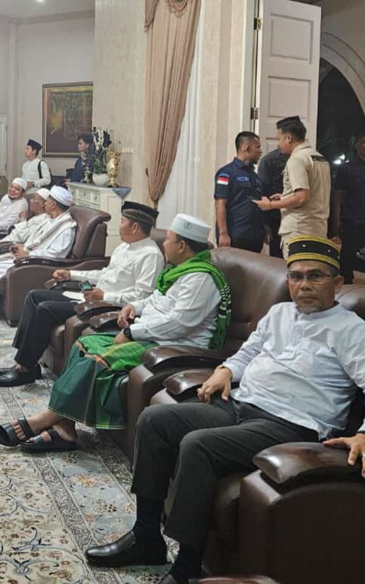 YTM Dato’ Muhammad Zaki Ikuti Haul Akbar Sultan Siak