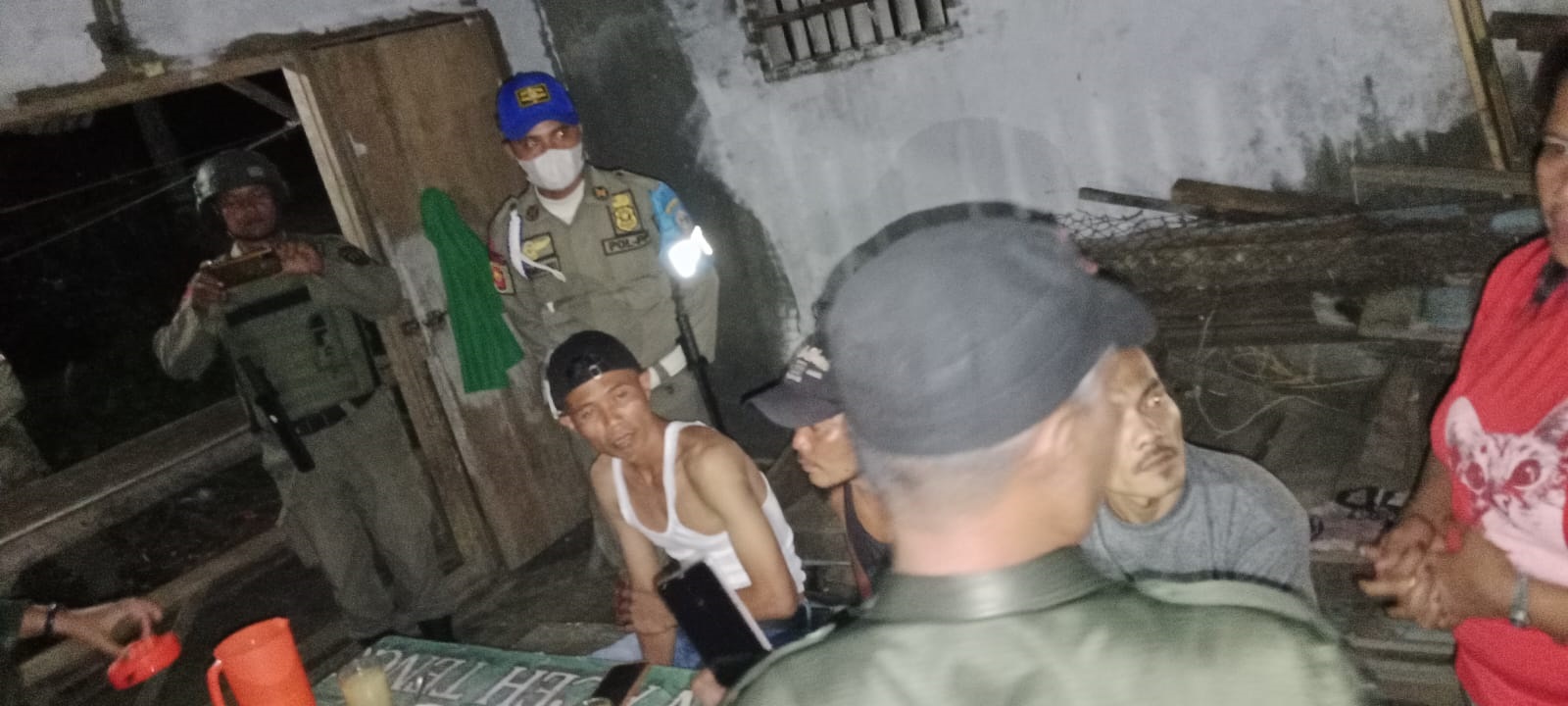 Satpol PP Agara Amankan Miras