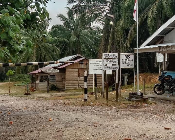 Pengambilan Buah Sawit PT Atakana Secara Sepihak Langgar Hukum