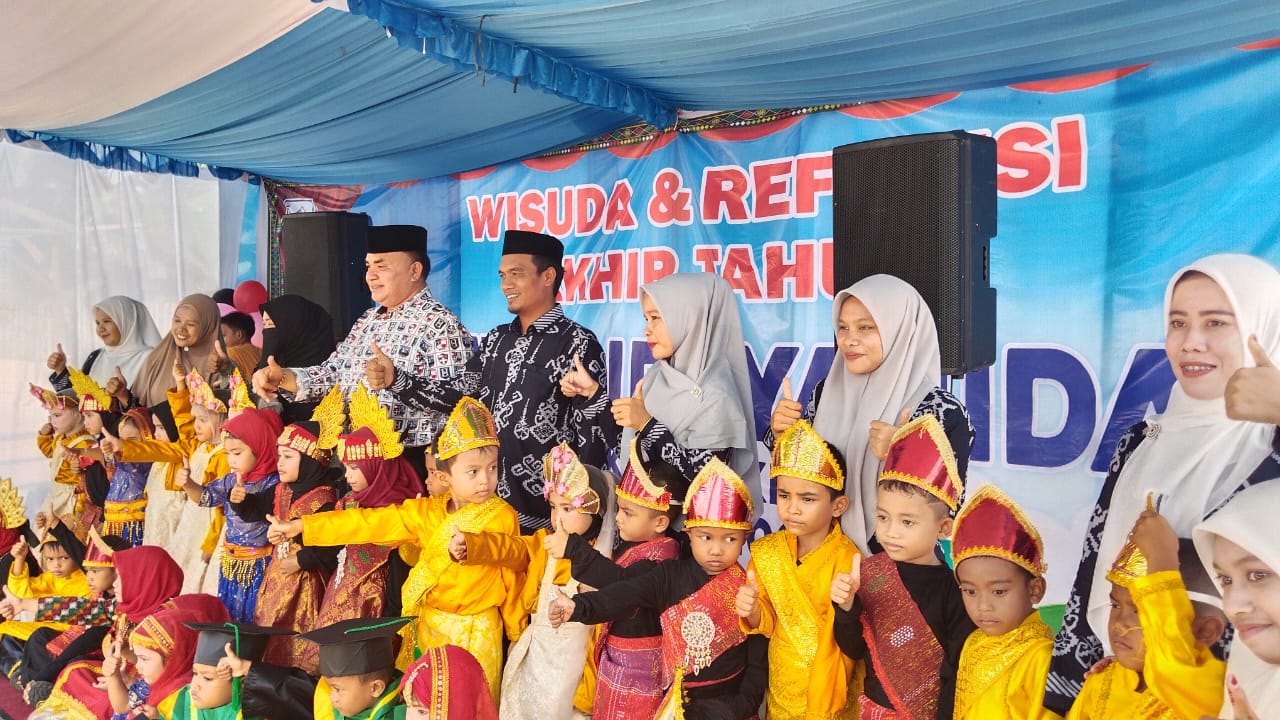 Salim Fakhry Hadiri Wisuda KB/PAUD Di Desa Lawe Polak Agara