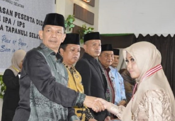 Syahrul Pasaribu Apresiasi MAN IC Tapsel, Masuk 15 SMA Terbaik Sumut