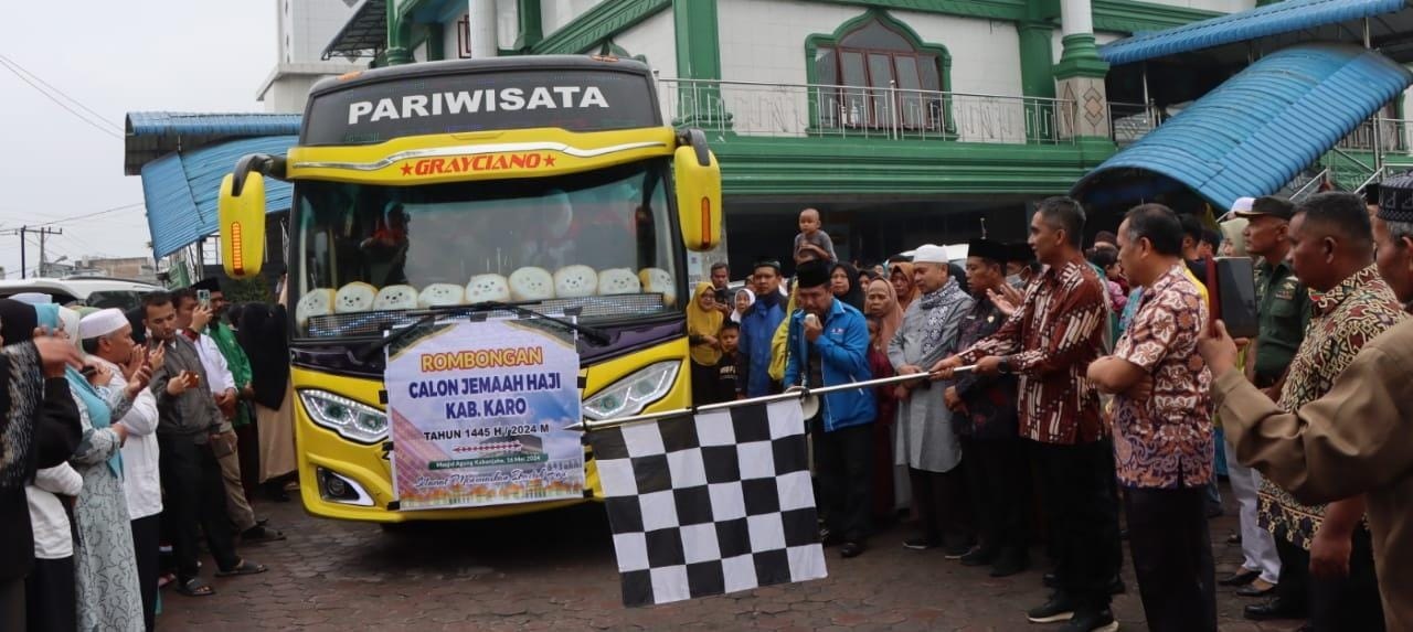 Forkopimda Lepas 14 Calon Jamaah Haji Kabupaten Karo