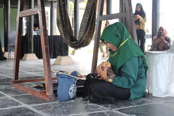 Penampilan Mengayun Anak Kontingen Aceh Singkil Pukau Penonton