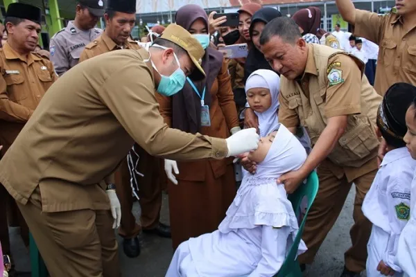 Giliran 16 Kabupaten/Kota Ini Gelar Imunisasi Polio Serentak Di Aceh