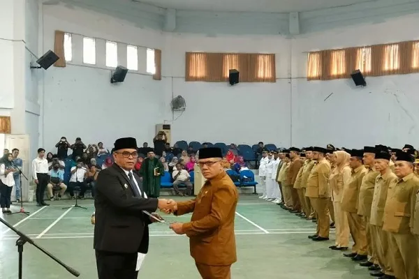 Bongkar Pasang 11 Pejabat Madina