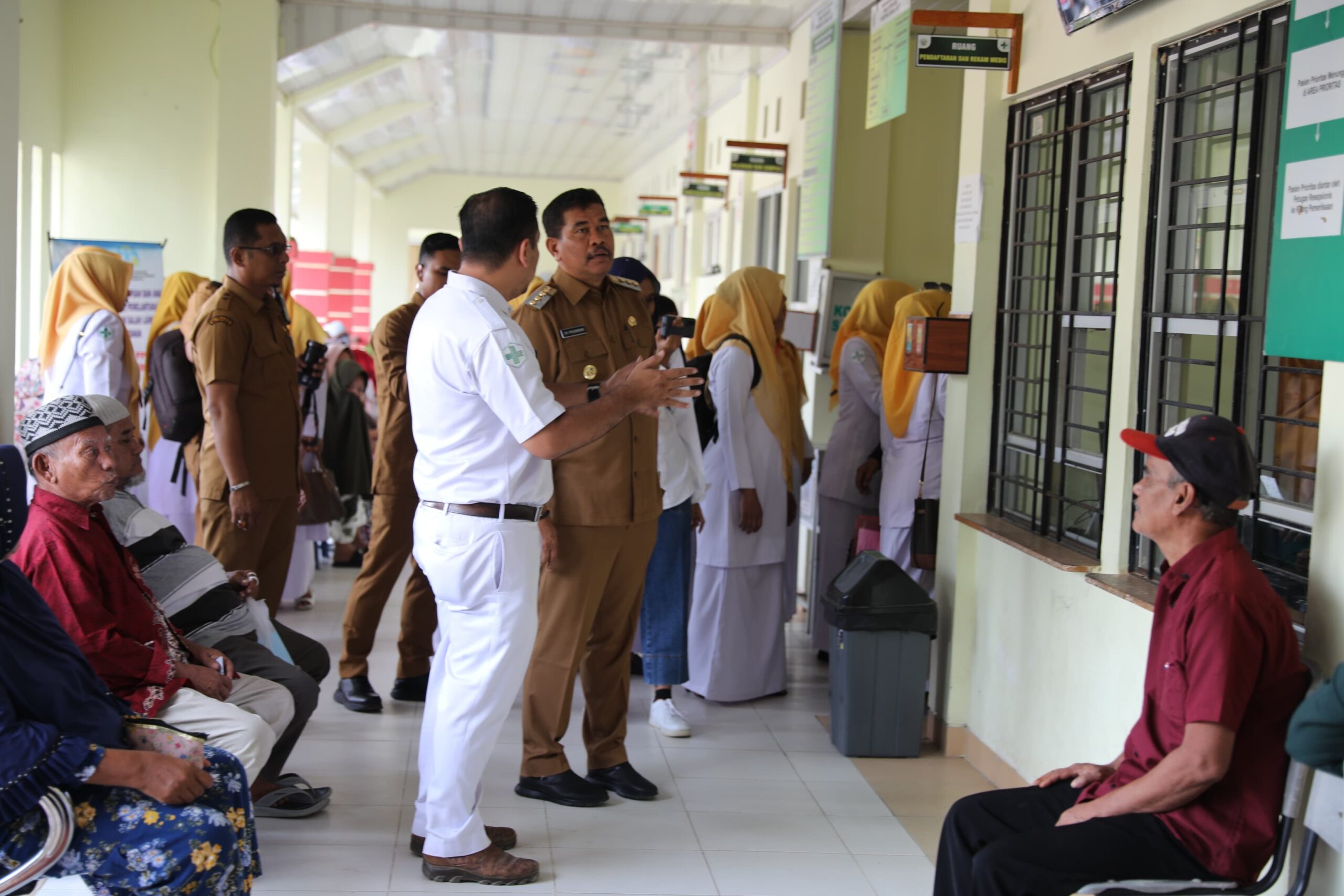 Pj Wali Kota Lhokseumawe Sidak Sejumlah Instansi Layanan Publik