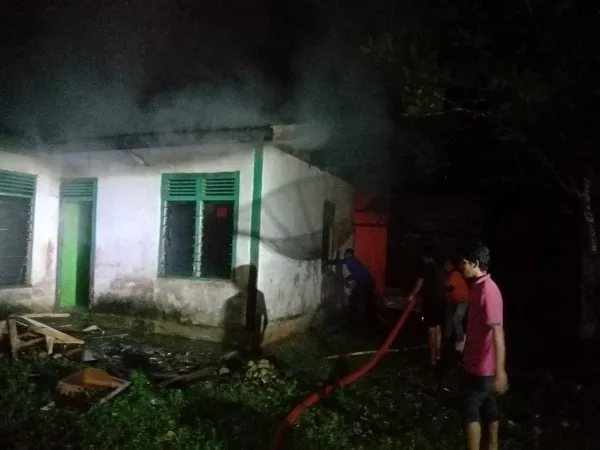 Rumah Warga Abdya Terbakar