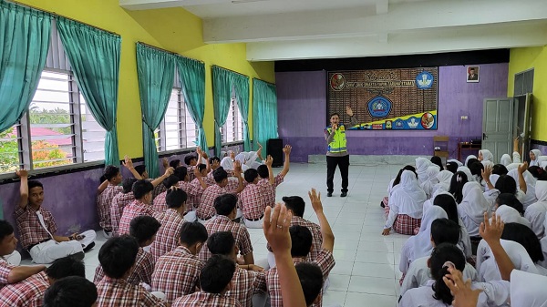Tekan Angka Bullying Satlantas Polres Langkat Laksanakan Goes To School