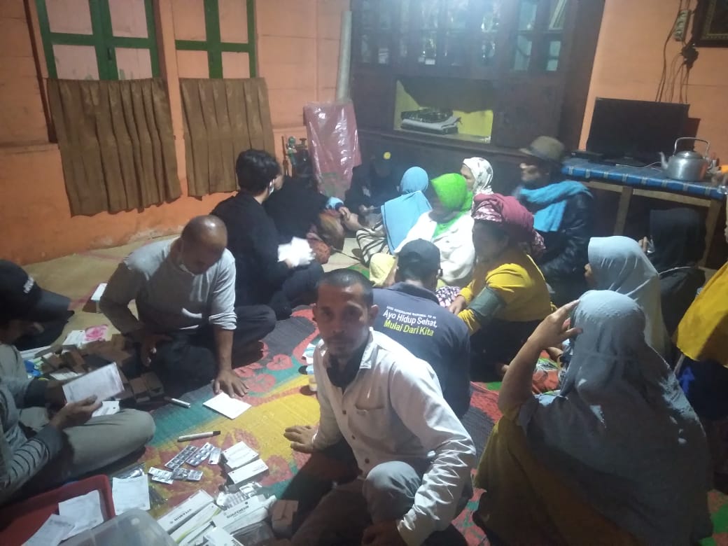 Kekurangan Tim Medis, Puluhan Warga Sibanggor Masih Tertahan Di Posko Kesehatan