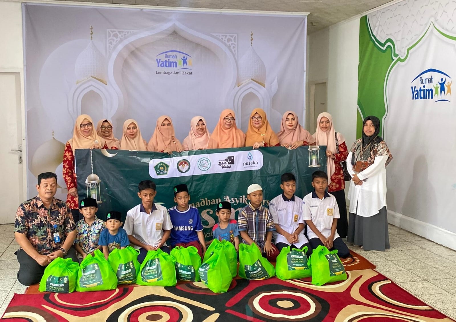 DWP Kemenag Aceh Salurkan Paket Ramadhan Di Tiga Lokasi