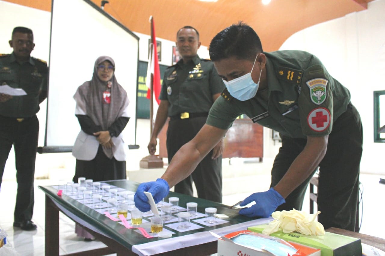 Dandim 0110/Abdya Cek Urine Dadakan Personel