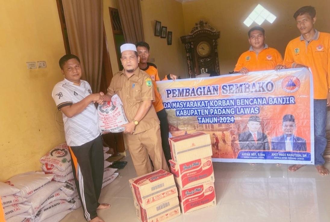 Keluarga Terdampak Banjir Di Palas Terima Bantuan Sembako