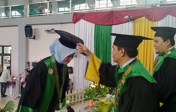 IAIN Langsa Wisuda 426 Lulusan, 18 Orang Raih Predikat Terbaik