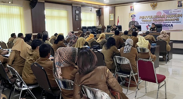 Peringati Hakordia, Kejari DS Penyuluhan Hukum Kepada Kapus Dan Kadis