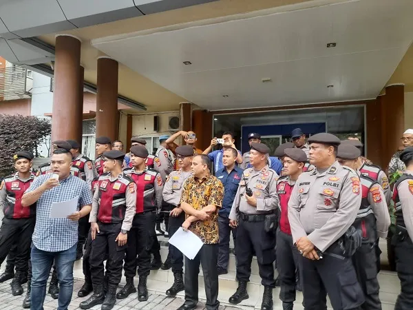 Puluhan Pemuda Minta Pj Gubernur Copot Kadis Kesehatan Aceh