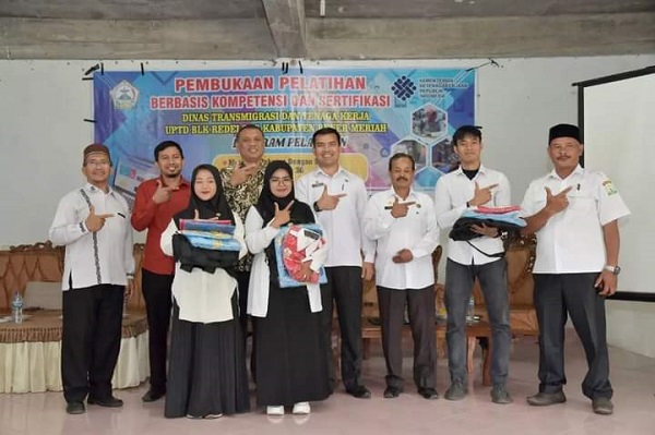 Plt. Asisten I Bener Meriah Buka Pelatihan Berbasis Kompetensi Dan Sertifikasi