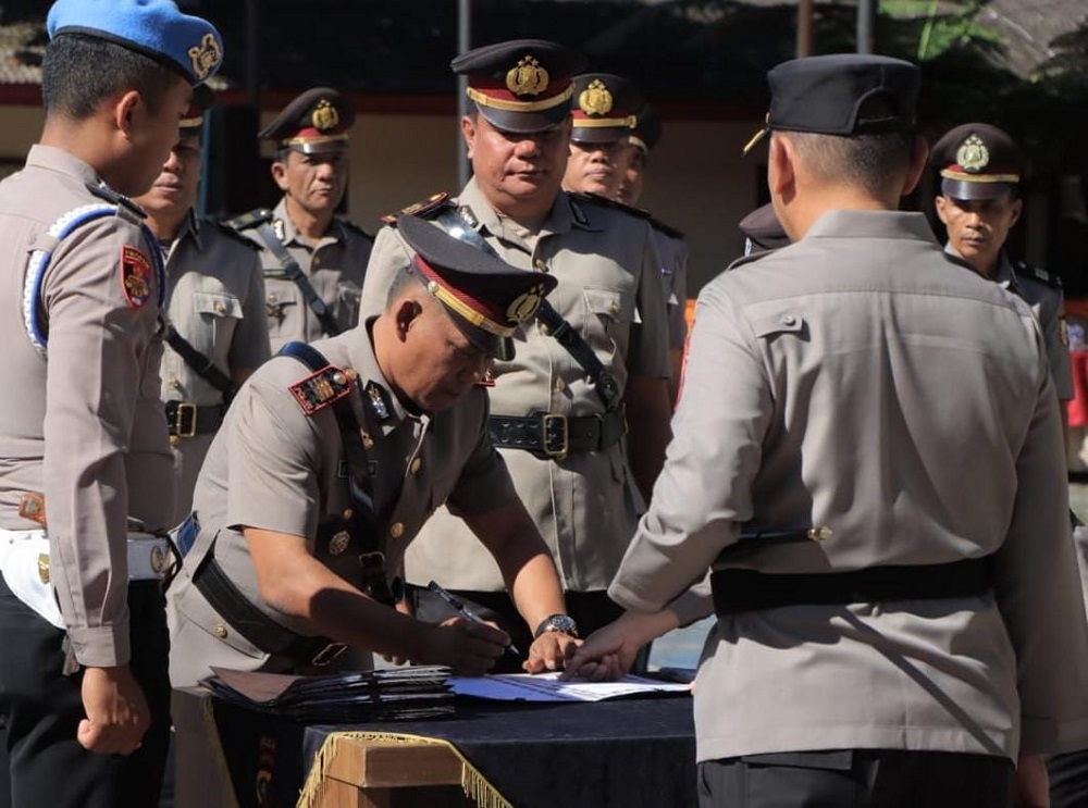 Kapolres T.Karo Pimpin Sertijab PJU Dan Kapolsek