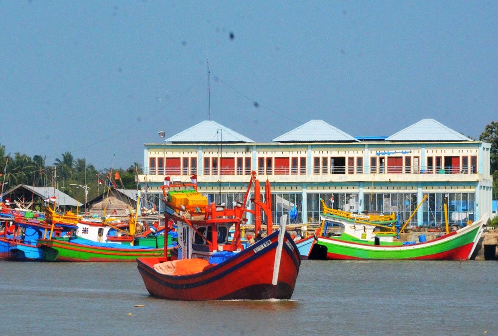 KM Aslam Samudera Hanyut Ke Myanmar, Tujuh ABK Diamankan
