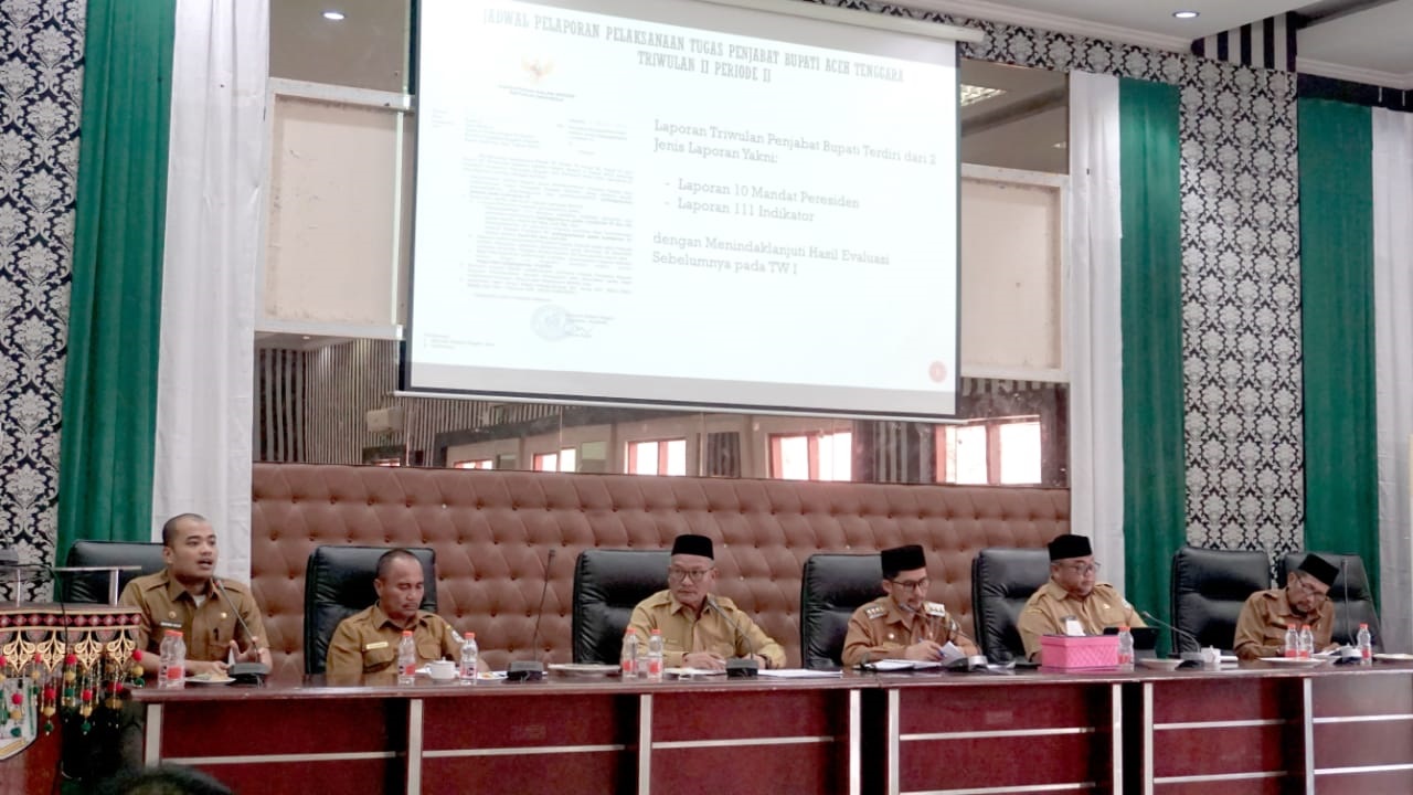 Pj Bupati Agara Rapat Perdana Pasca Libur Lebaran