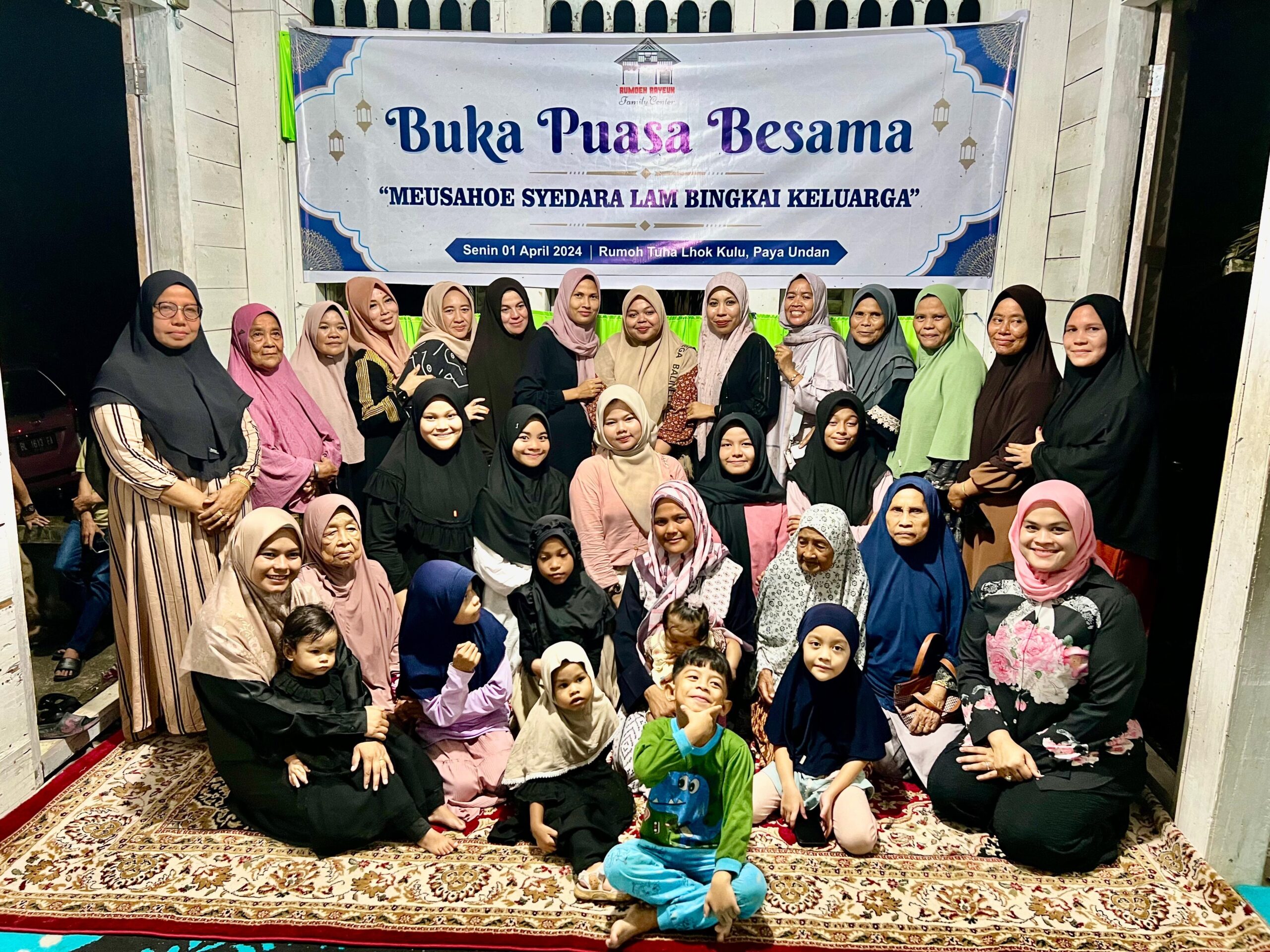Keluarga Besar T. Raja Kubat Qubsy Bukber Di Rumah Tertua