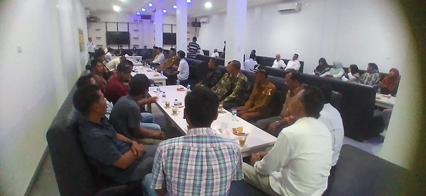 TRK Terima Aspirasi Kades Revisi UUPA Terkait Masa Jabatan