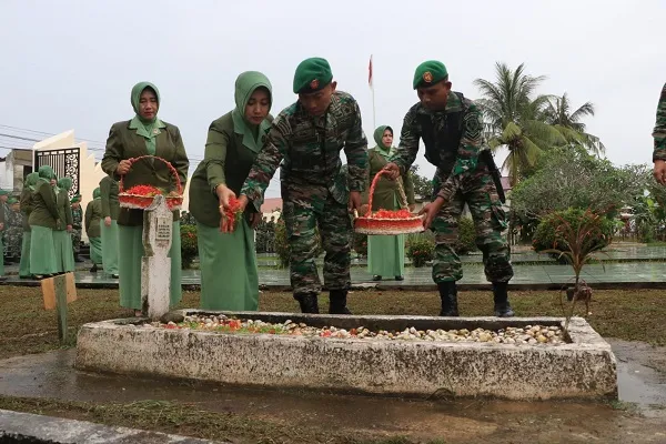 Peringati Hari Juang, Kodim 0104/Atim Ziarah Ke TMP