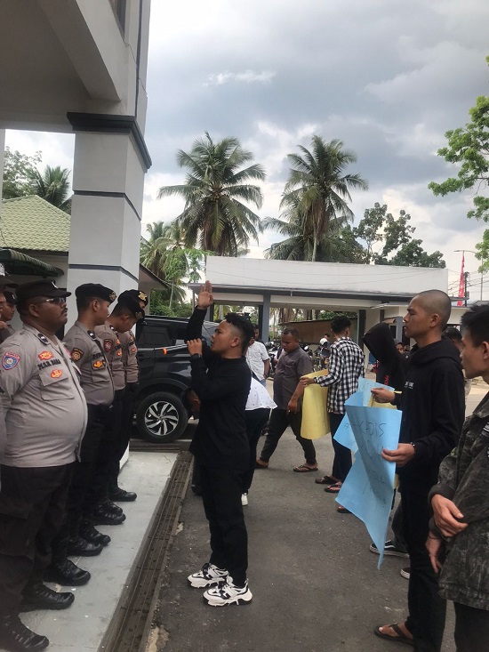 Aksi Jilid II, GMPM Minta Kejari Periksa Kadis PUPR Madina