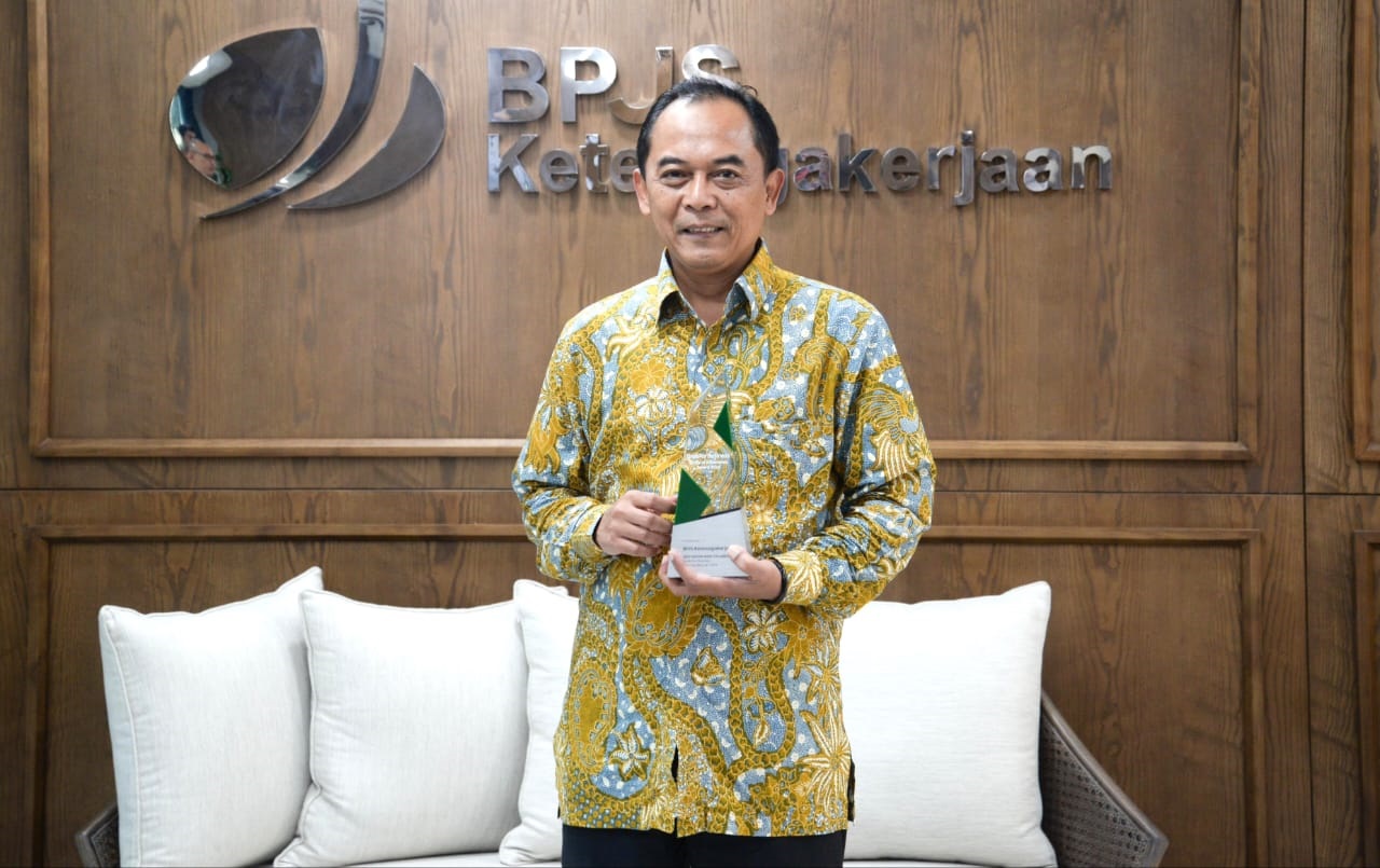 BPJS Ketenagakerjaan Terima Penghargaan Grab