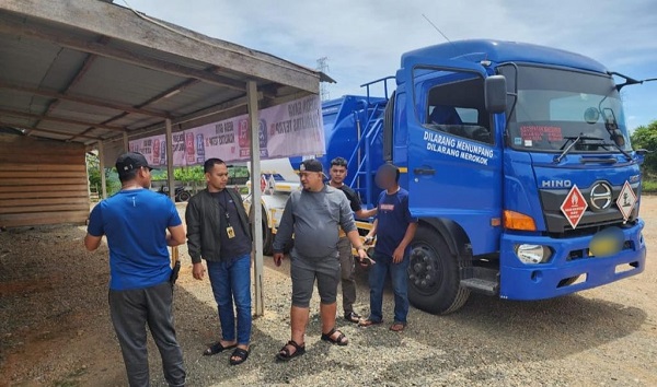 Angkut BBM Tanpa Izin, Dua Mobil Tangki Dan Tiga Terduga Pelaku Diamankan