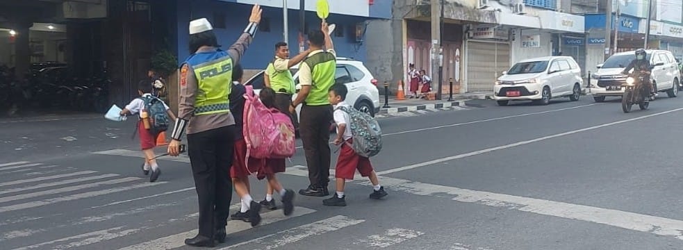 Ciptakan Wilayah Aman Dan Lancar, Personel Polres P.Siantar Gatur Pagi