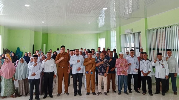 38 Calhaj Aceh Singkil Berangkat 30 Mei