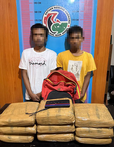 Video Viral Di Panyabungan, Polres Sita 9 Ball Ganja