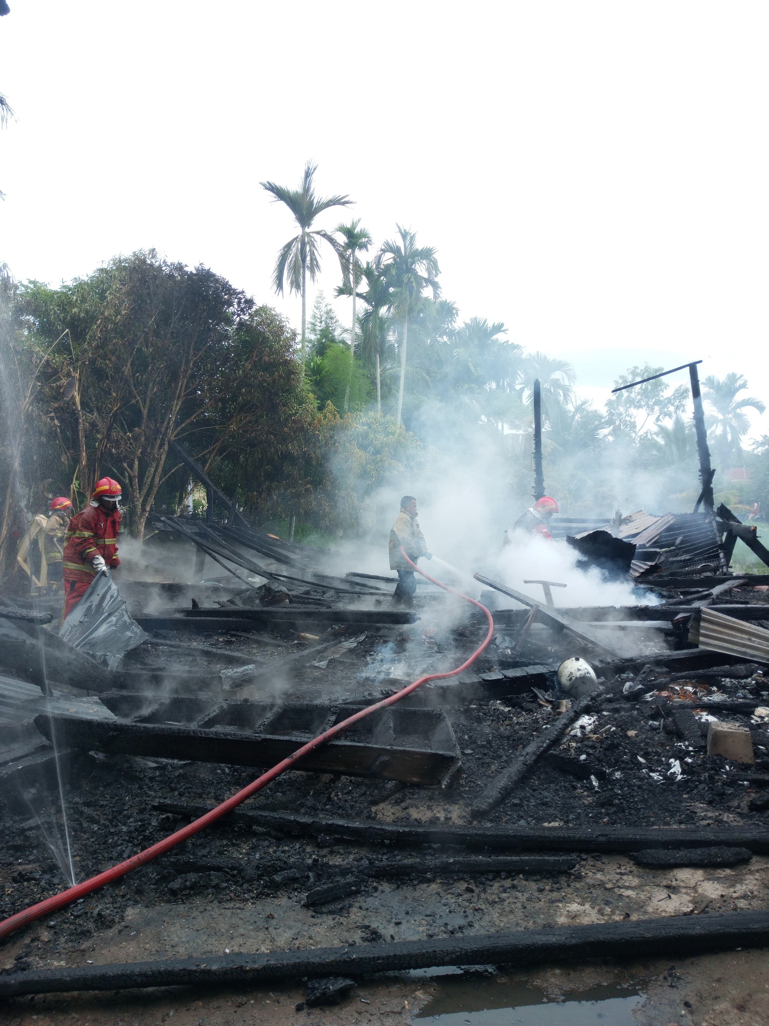 Rumah Rusli Musnah Terbakar Di Blang Bintang
